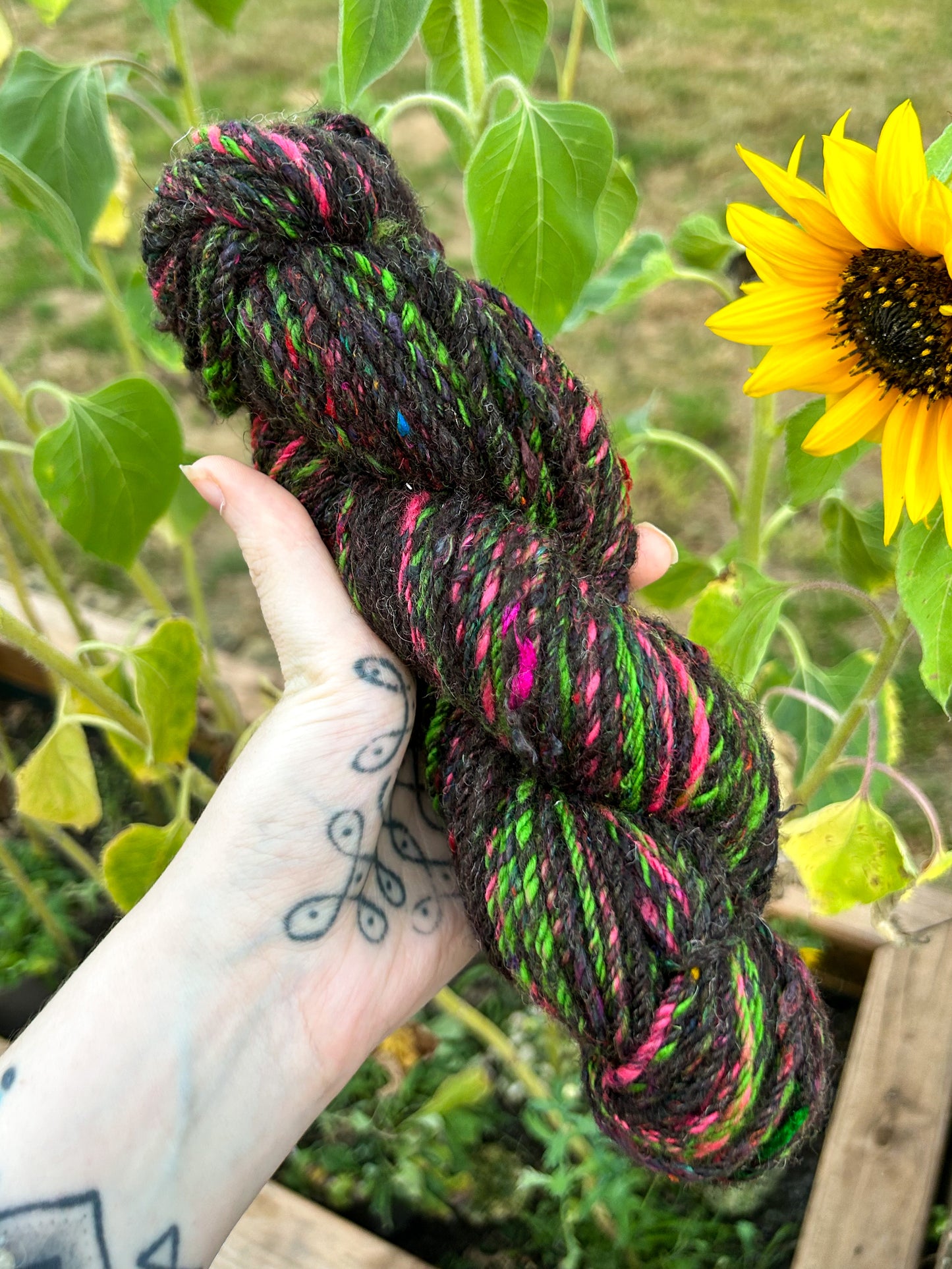 Handspun Navajo (chain) plied Silk, Shetland and Merino Skein ☆ 105g 3ply Yarn