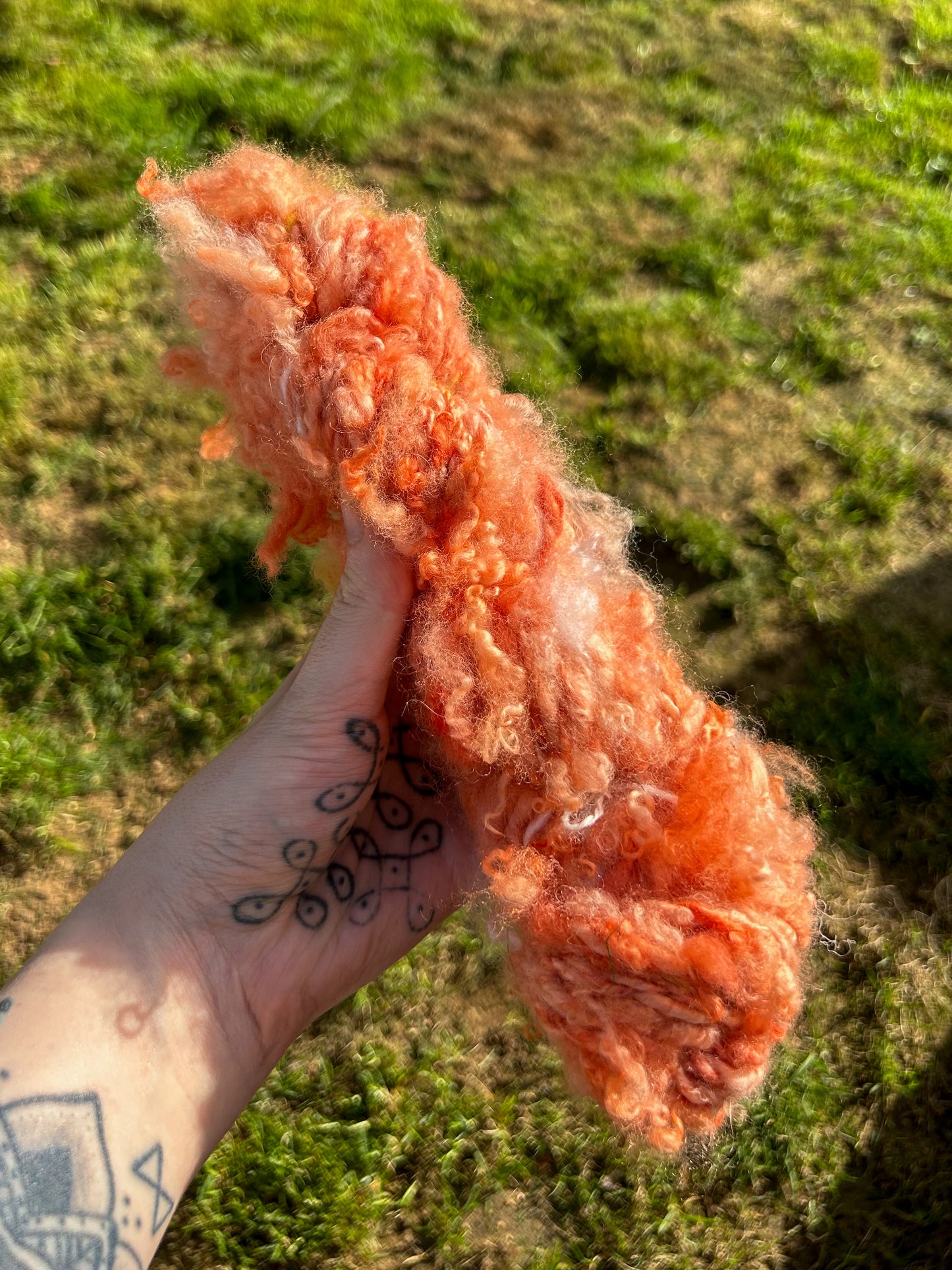 Handspun Red Madder Dyed Lock Spun Baby Alpaca 2ply Skein ☆  58g Naturally Dyed Alpaca Yarn