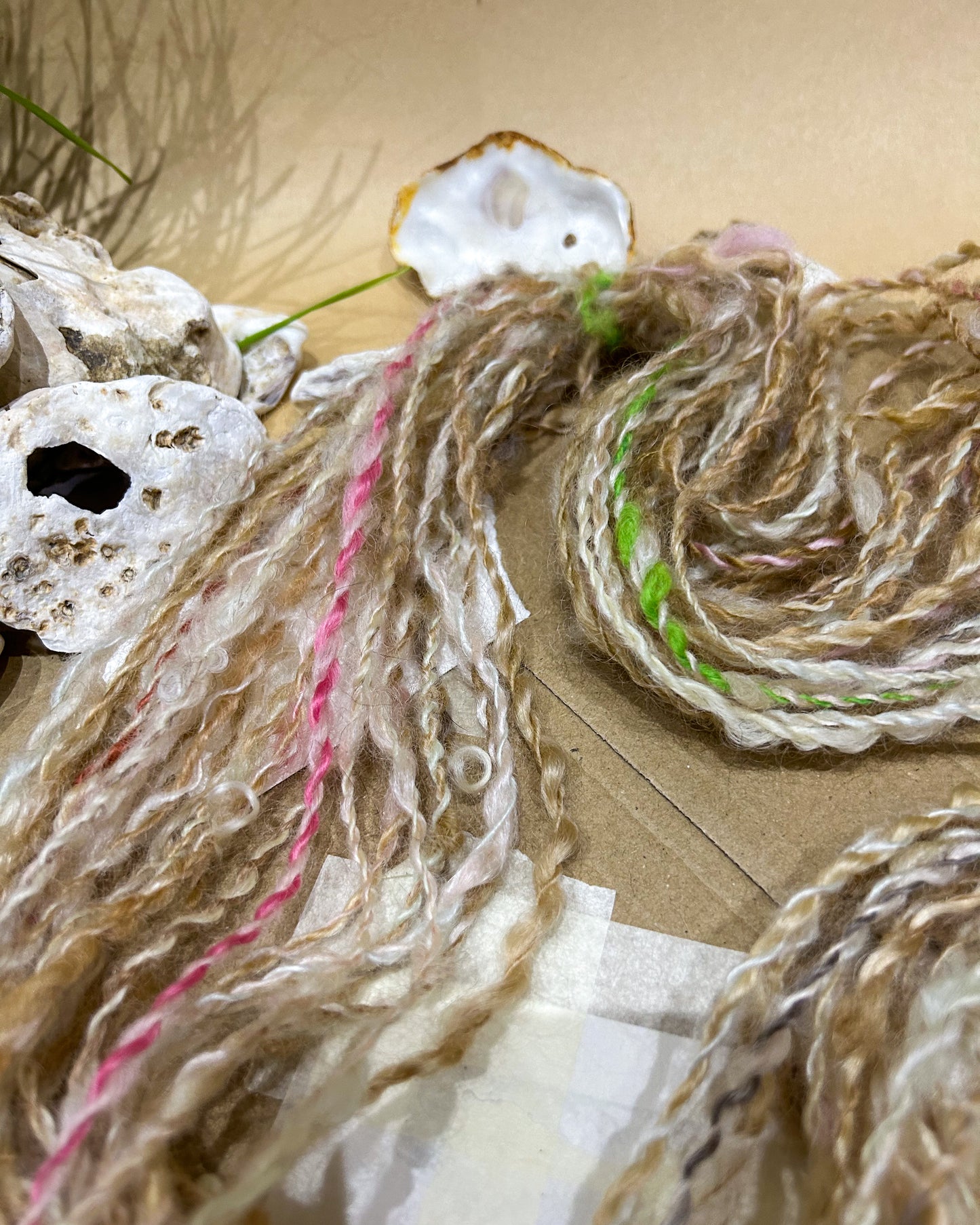 Handspun "Cherry Blossom Latte" woolen spun teeswater skein☆ 38g 2 ply Sport weight Yarn